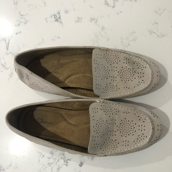 I❤️COMFORT flats color: Cream Size:9 comfortable - Picture 8 of 15